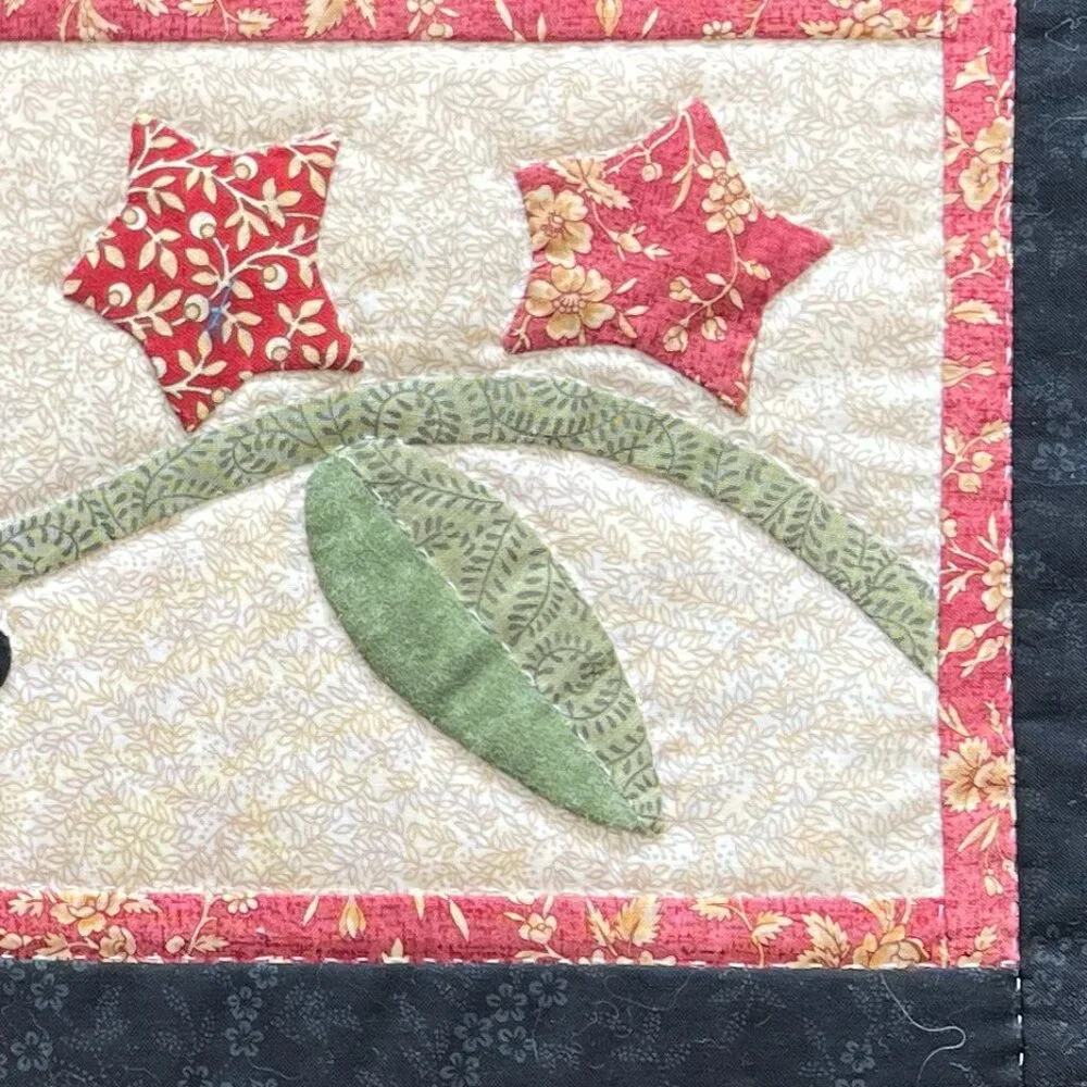 Handcrafted Appliqué Folk Art BLACK BIRD Quilted Table Runner Topper Handmade